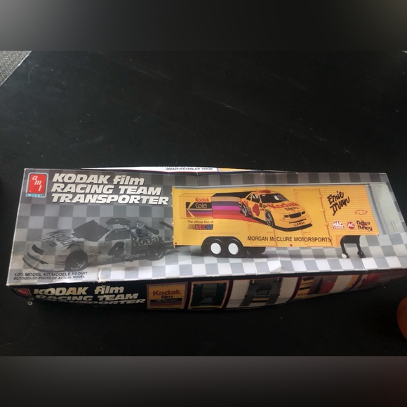 KODAK RACING TEAM TRANSPORTER - Picture 10 of 12